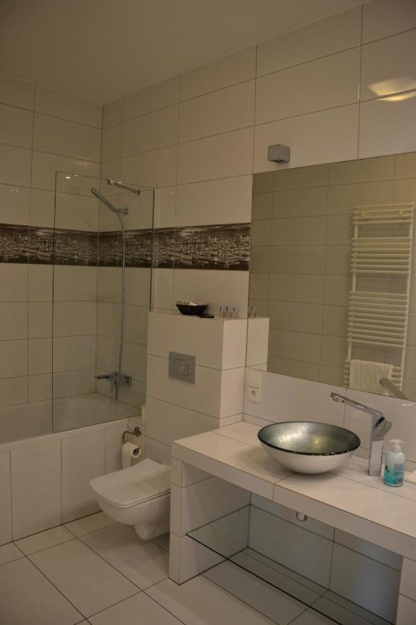 Apartamenty Centrum Nad Motlawa Z Widokiem Na Patio Z Balkonem Гданьск Экстерьер фото